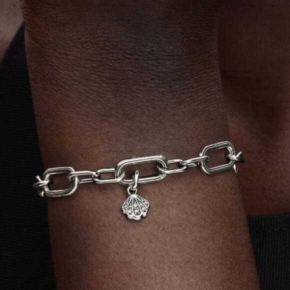 Pandora Sparkling Shell Mini Dangle Charm - Picture 2 of 2